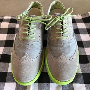 Men’s casual oxford